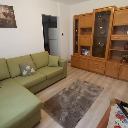 Апартаменти Relax Apartament Сату-Маре Екстер'єр фото