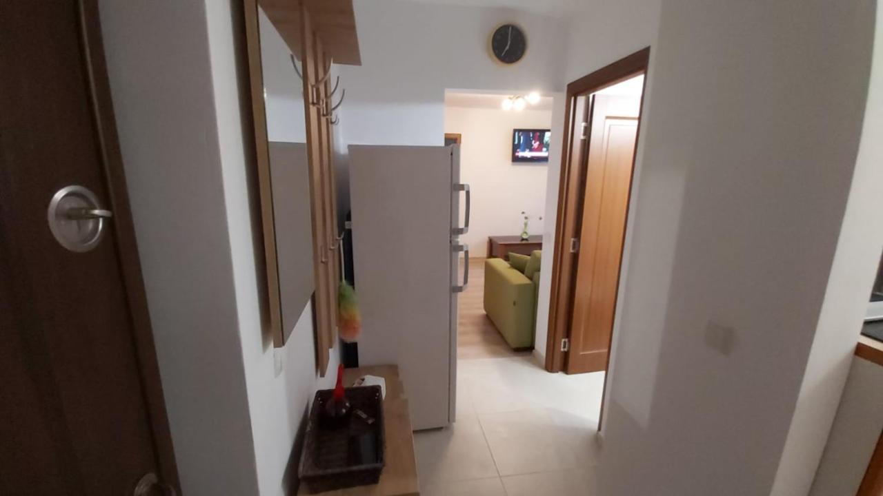 Апартаменти Relax Apartament Сату-Маре Екстер'єр фото