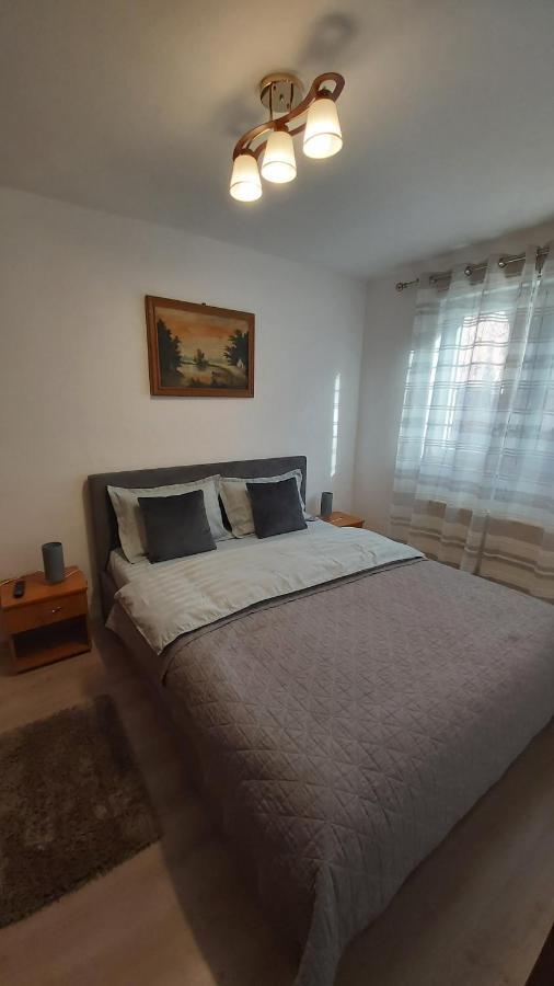 Апартаменти Relax Apartament Сату-Маре Екстер'єр фото
